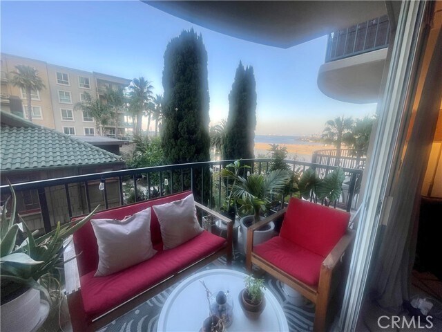 Building Photo - 850 E Ocean Blvd