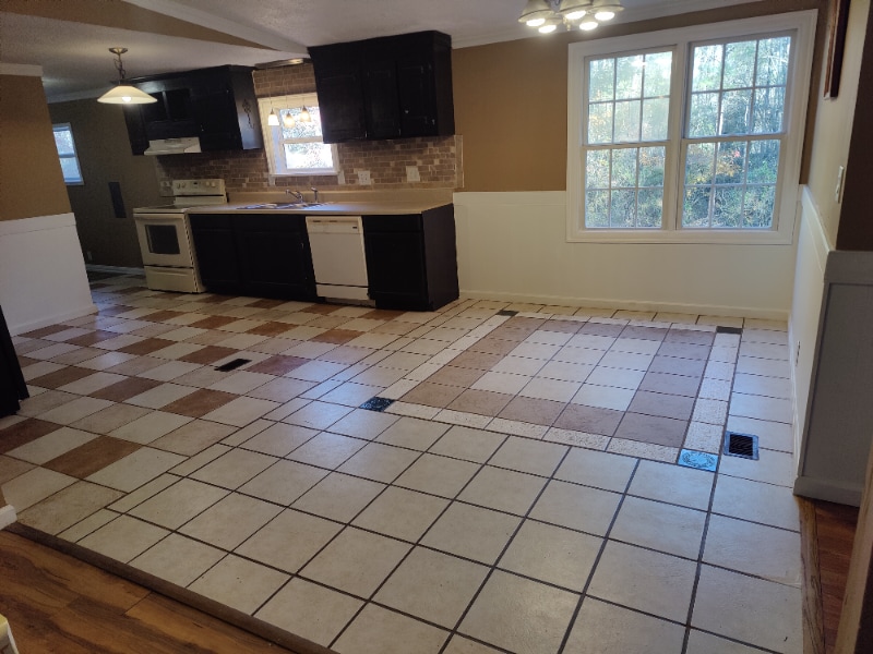 Building Photo - 136 Bunny Trail