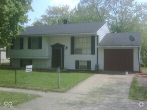 Building Photo - 8803 Balboa Ct