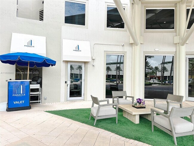 Building Photo - 17555 Collins Ave