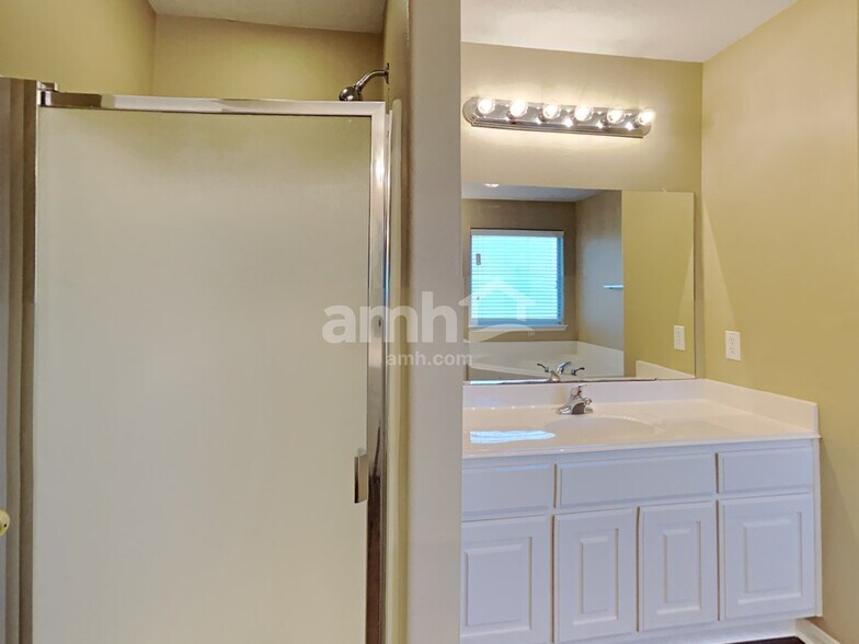 Building Photo - 2209 Kingfish Rd