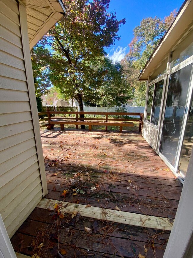 Building Photo - Wesleyan Pines