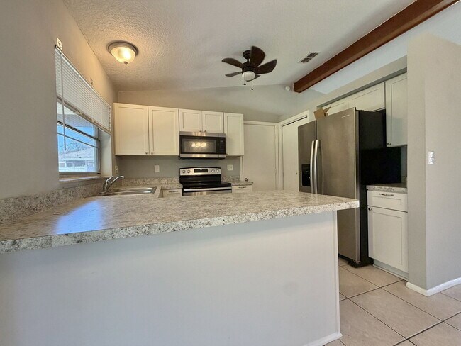 Building Photo - 12258 Foothill St