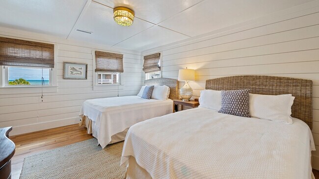 Building Photo - 858 Debordieu Blvd