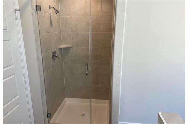 Building Photo - 10569 Taruca Dr