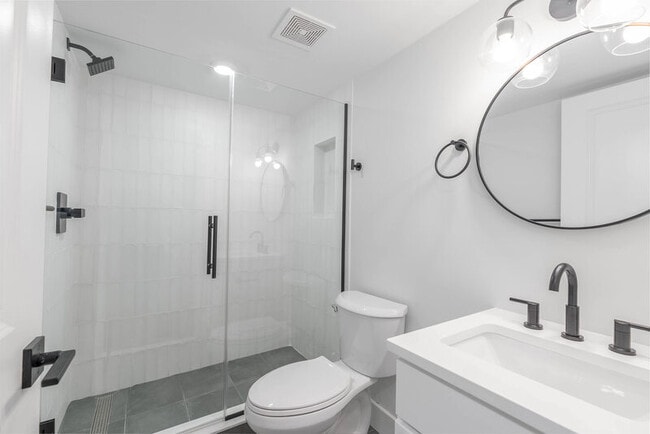 Building Photo - 2057 E Rush St