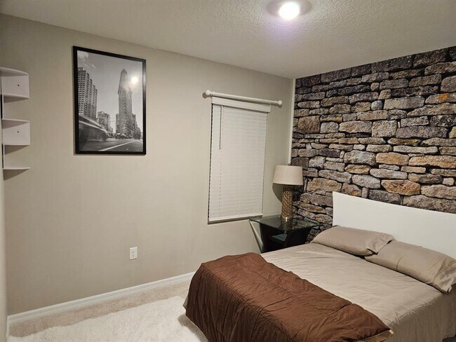 Building Photo - 32650 Osprey Peak Wy