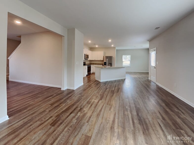 Building Photo - 966 Minden Terrace