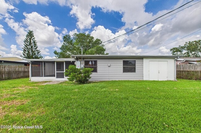 Building Photo - 4339 Plompton Dr
