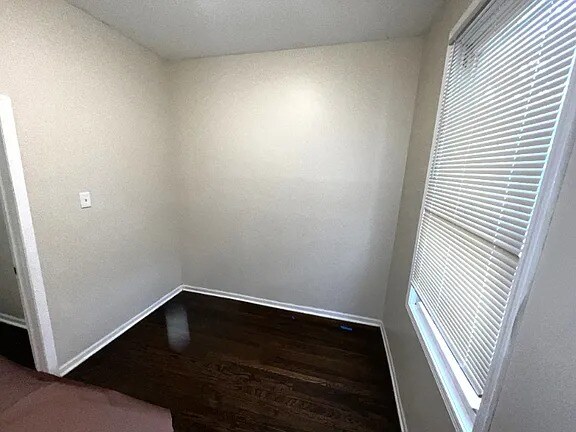 Building Photo - 2879 E 77th St