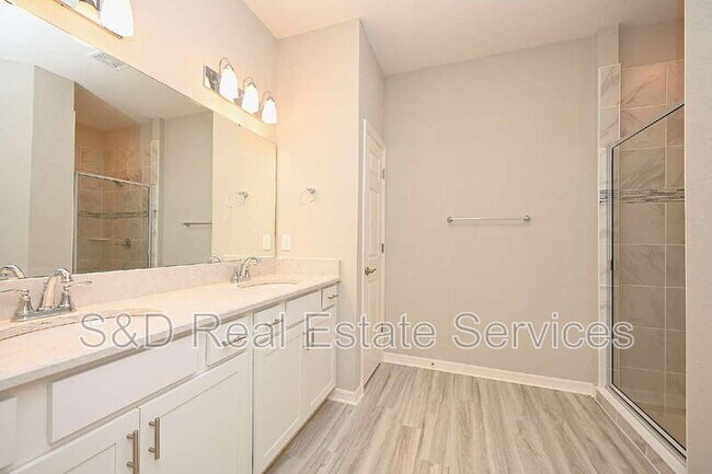Building Photo - 1731 Oceania Ave