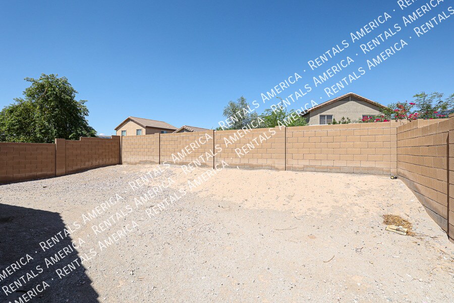 Building Photo - 22216 W Hadley St