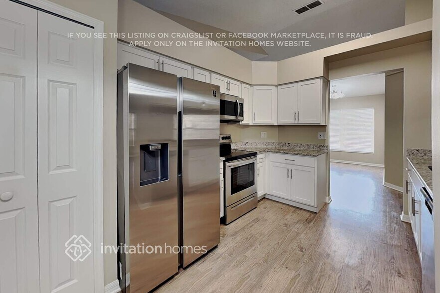 Building Photo - 14841 Margaux Dr