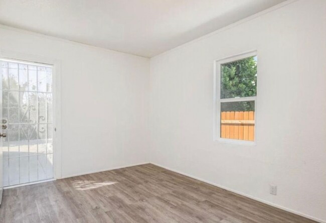 Bedroom - 3957 Van Ness S Ave