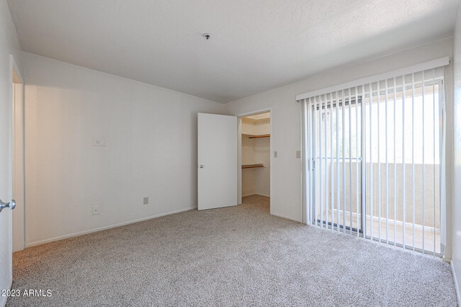 Building Photo - 12123 W Bell Rd
