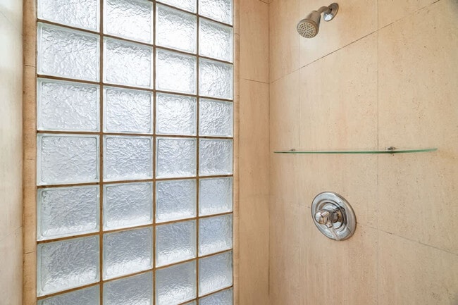 Building Photo - 2216 18th Ave