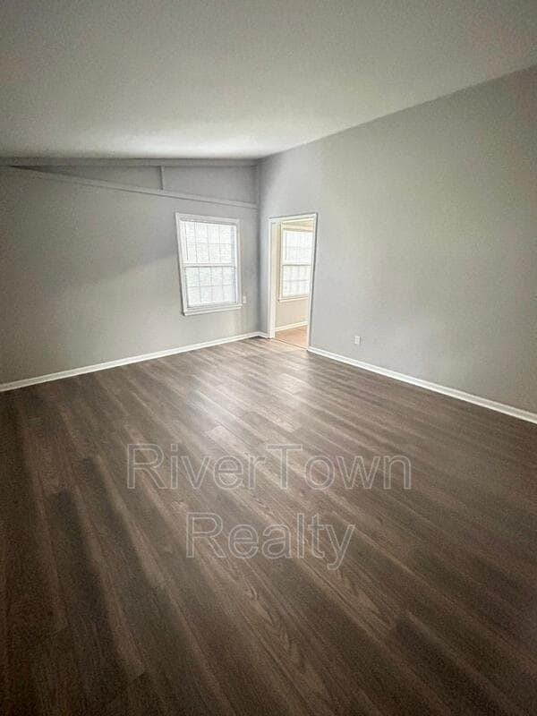 Building Photo - 1316 E Raines Rd