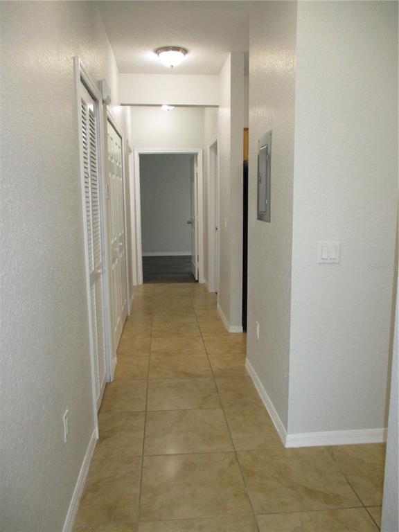 Building Photo - 6055 Westgate Dr