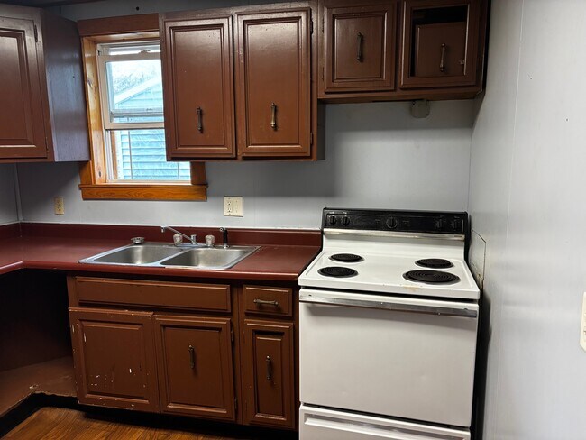 Building Photo - 229 N Washington Ave