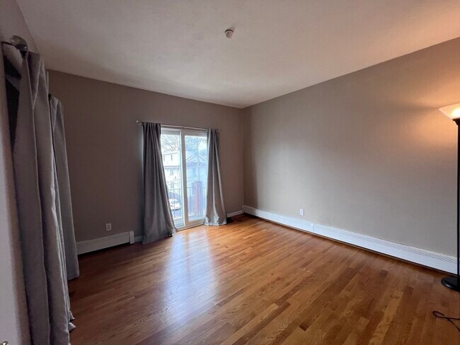 Building Photo - 101 Waite St