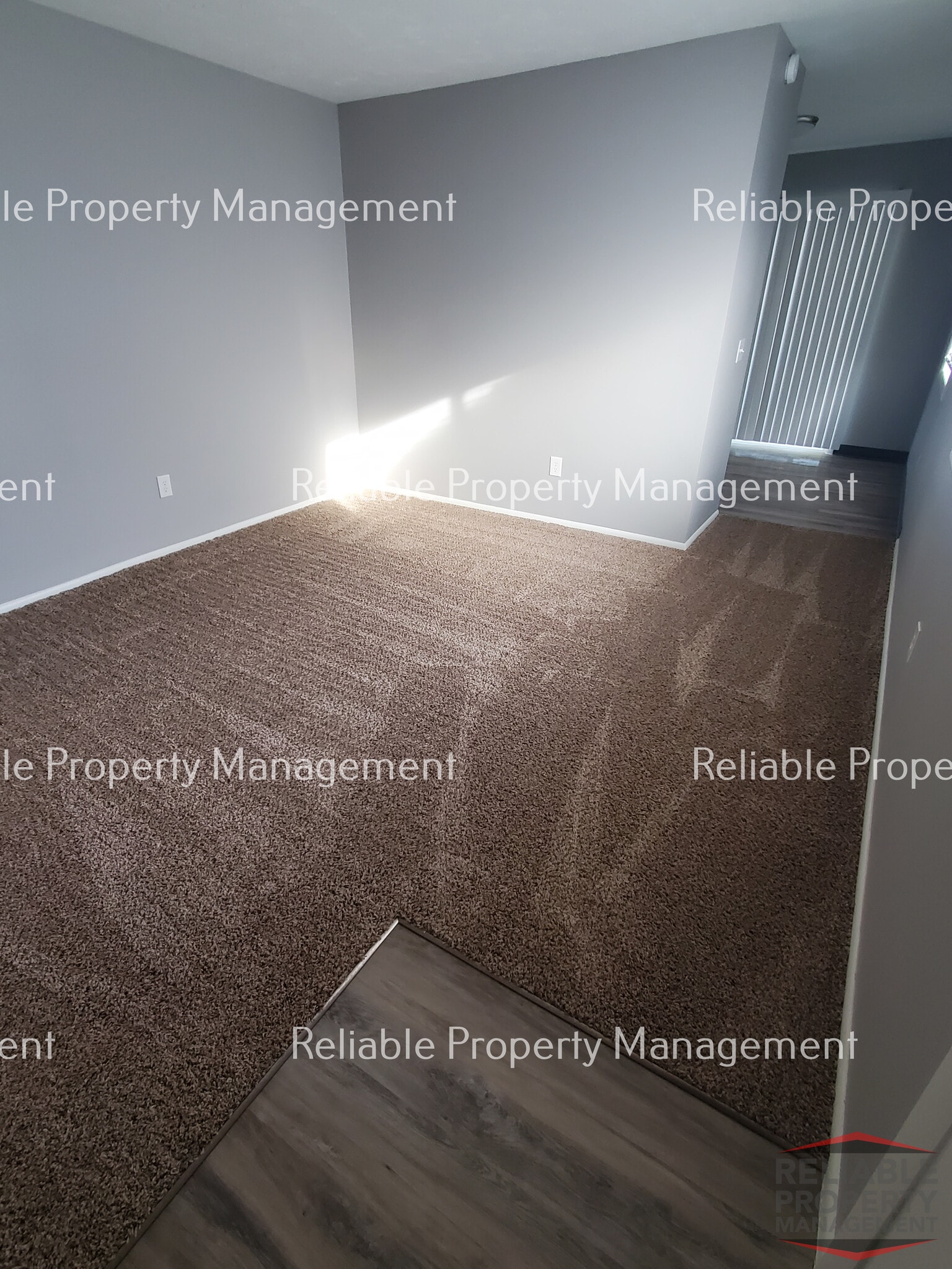 Building Photo - 209 S Adam Ln