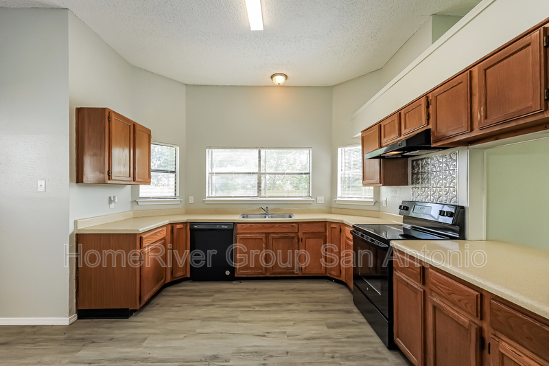 Building Photo - 8714 Ridge Mile Dr