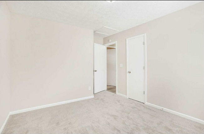Building Photo - 5576 Pennybrook Ct