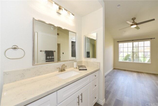 Building Photo - 50 Alicante Aisle