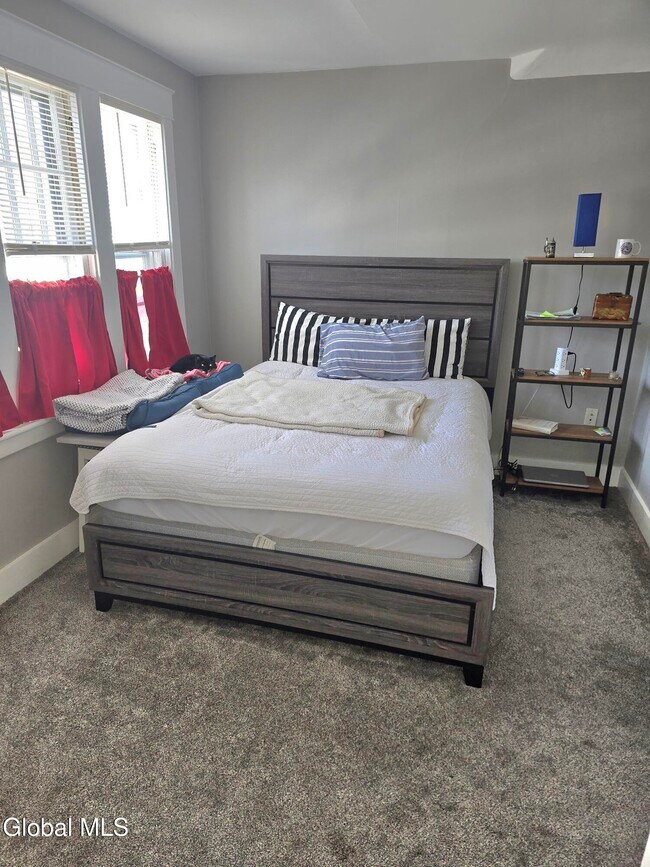 Building Photo - 31 Terrace Ave