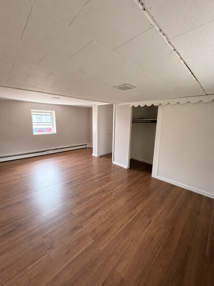 Building Photo - 7 118th St