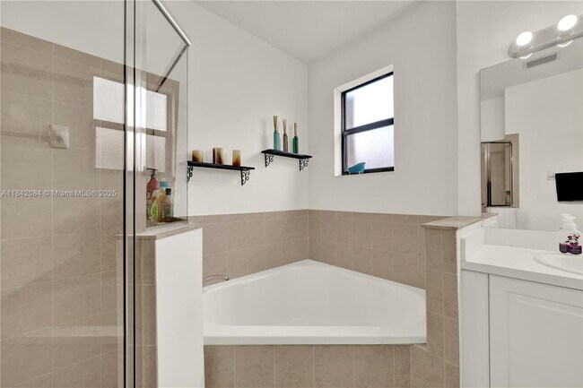 Building Photo - 11478 SW 237th Terrace