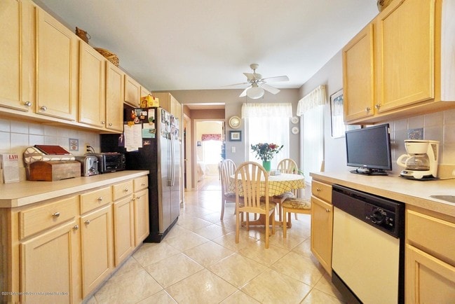 Building Photo - 81 Pagoda Ln