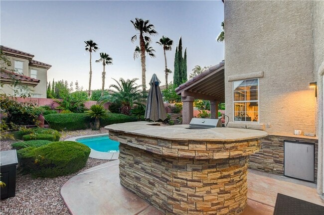 Building Photo - 1409 Palantine Hill Dr