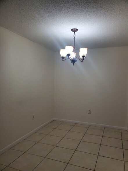 dinning room - 10810 SW 88th St