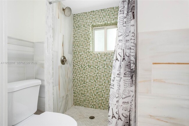 Building Photo - 12515 Palm Rd