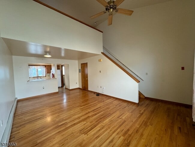 Building Photo - 710 W Camplain Rd