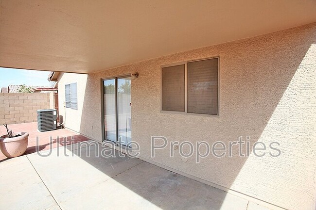 Building Photo - 14969 W Caribbean Ln