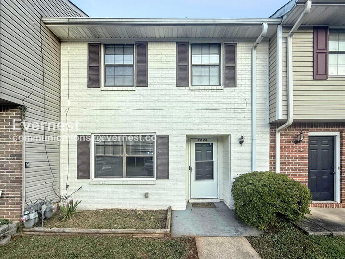 Primary Photo - 2225 Cheshire Dr