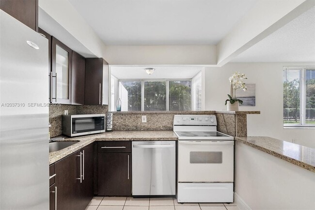 Building Photo - 250 180th Dr