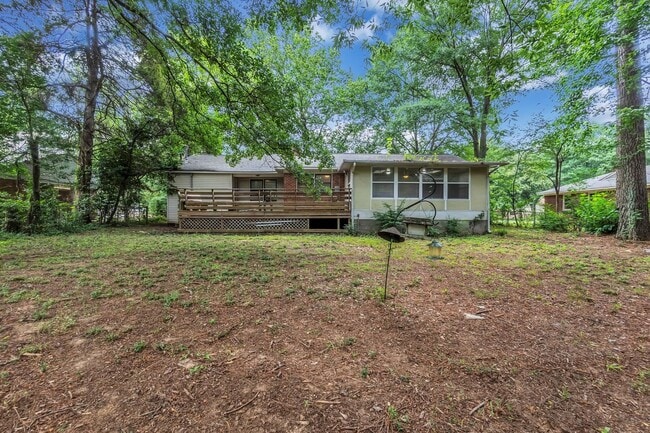 Building Photo - 401 Conwell Rd