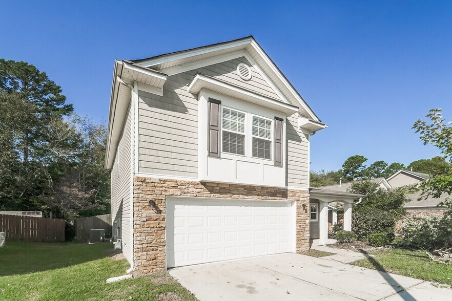 Building Photo - 2732 Markham Woods Ct