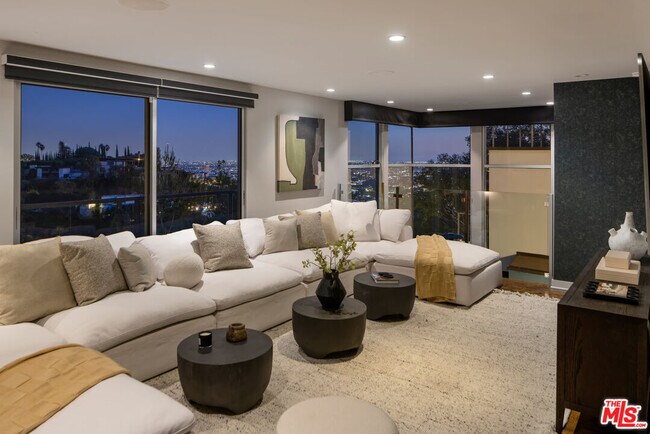 Building Photo - 9318 Warbler Way