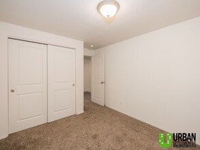 Building Photo - 4425 N McCabe Ln