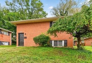 Building Photo - 940 Ferndale Pl