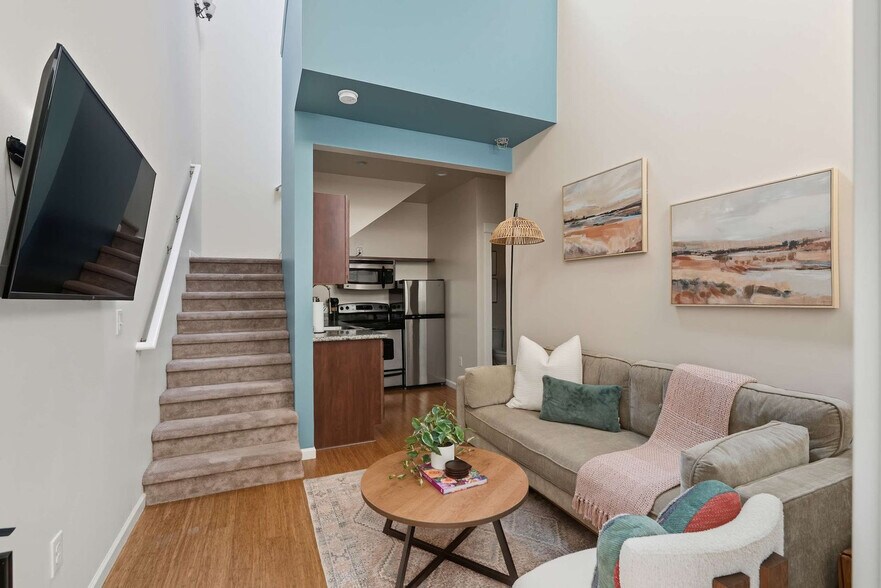 Building Photo - 1401 NW 19th Ave