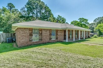 Building Photo - 348 Durham Ct