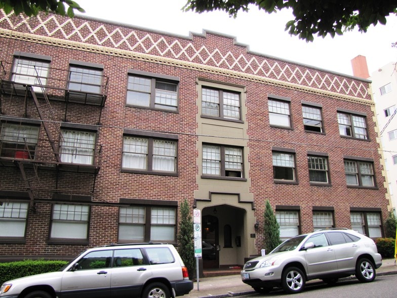 Primary Photo - ELIZABETH APARTMENTS (ELIZ01)