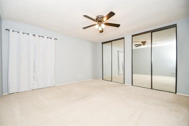 Building Photo - 3200 S Gessner Rd