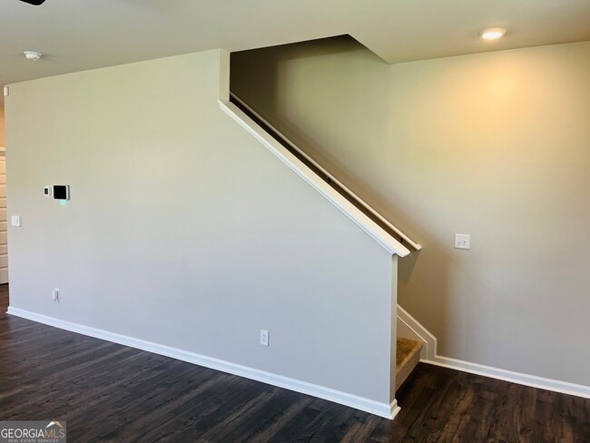 Building Photo - 19 White Spruce Wy