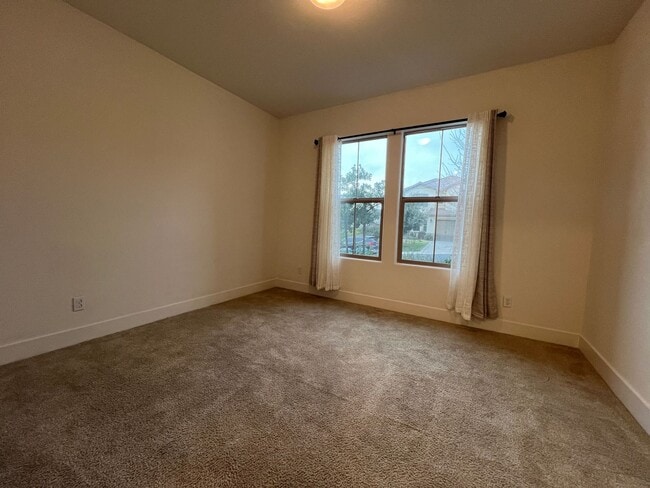 Building Photo - Beautiful Home With Large Primary Suite, Multiple Living Rooms, and more!